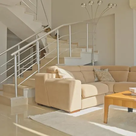 Vilă Beautiful Premium With Sea And Views